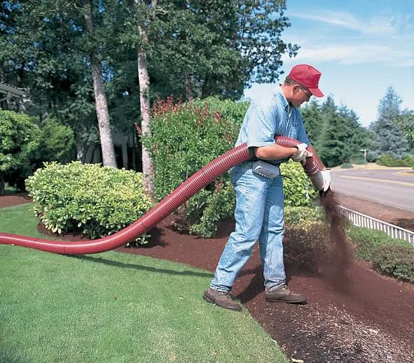 Mulch Delivery on a Central Florida property